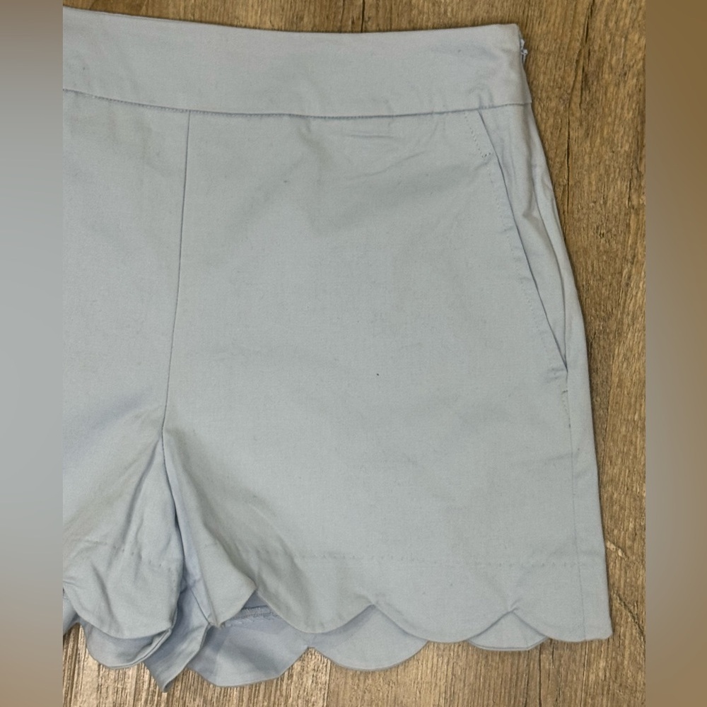 Blue Rain Light Blue Petal Scalloped Hem Shorts, Size M - Picture 3 of 10